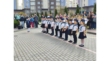 Смотр строя и песни Смотр строя и песни.